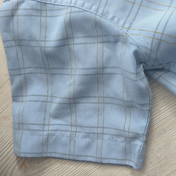 Boys button down t-shirt - Picture 4 of 4